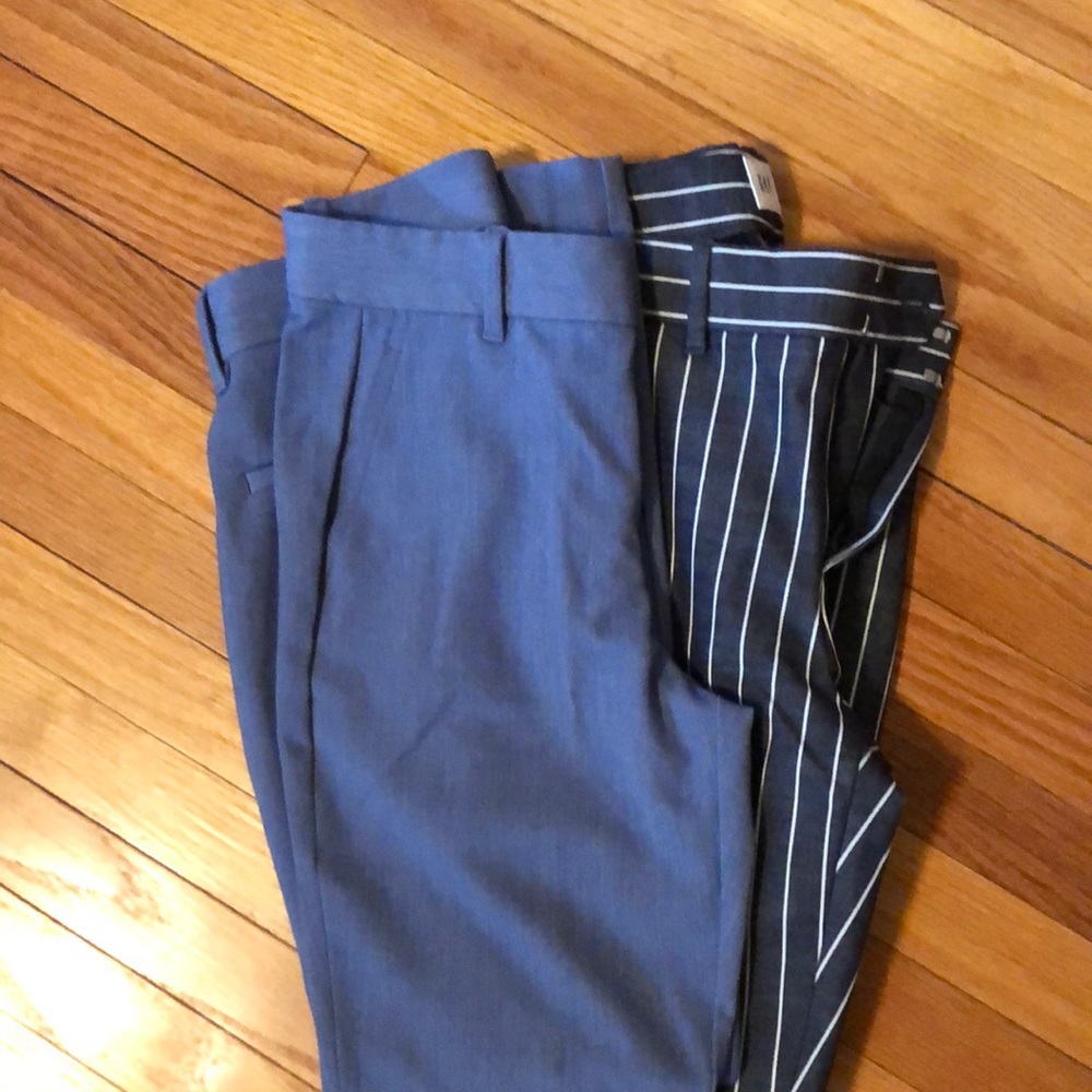 Women’s Gap chino style pants.  Size 4
